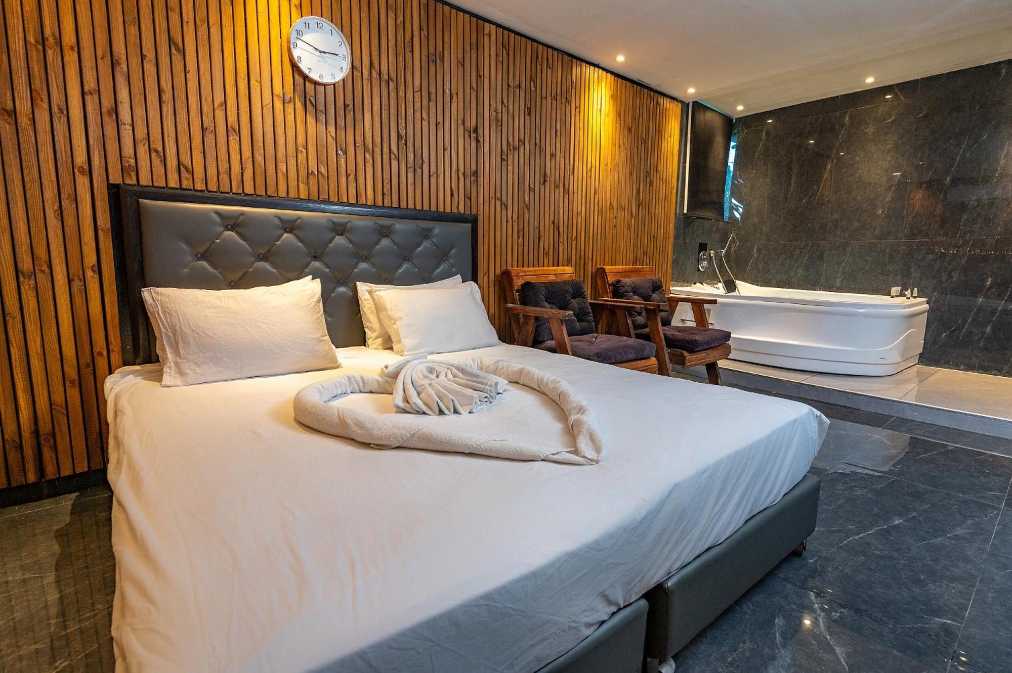 Lago Suites Hotel Jerusalem Ngoại thất bức ảnh