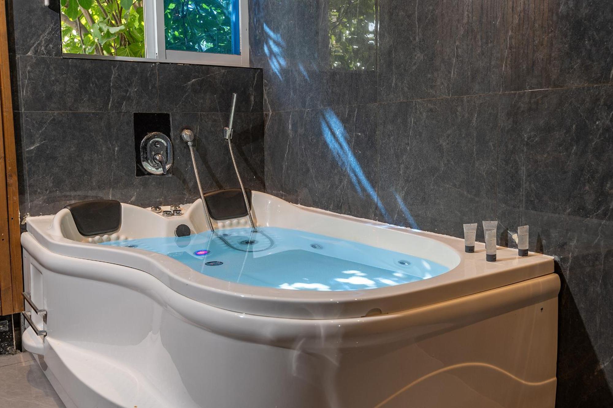 Lago Suites Hotel Jerusalem Ngoại thất bức ảnh
